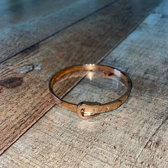 Buckle bangle bracelet  - Picture 1 of 9